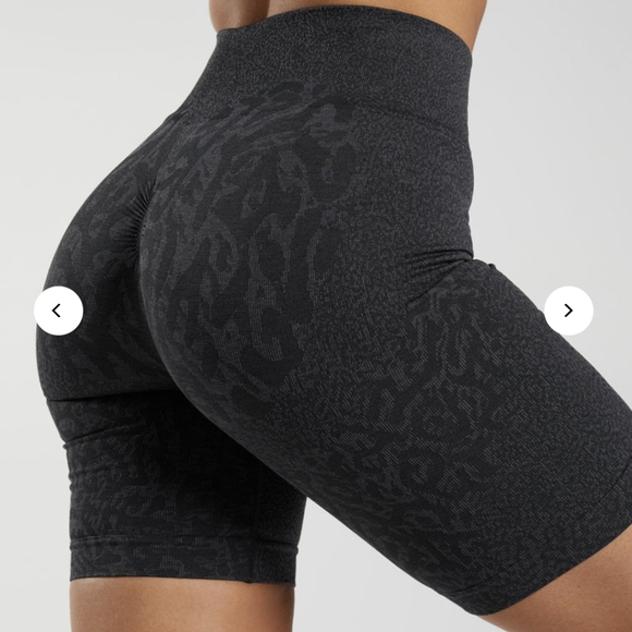 Gymshark adapt animal print cycling shorts - Picture 2 of 4